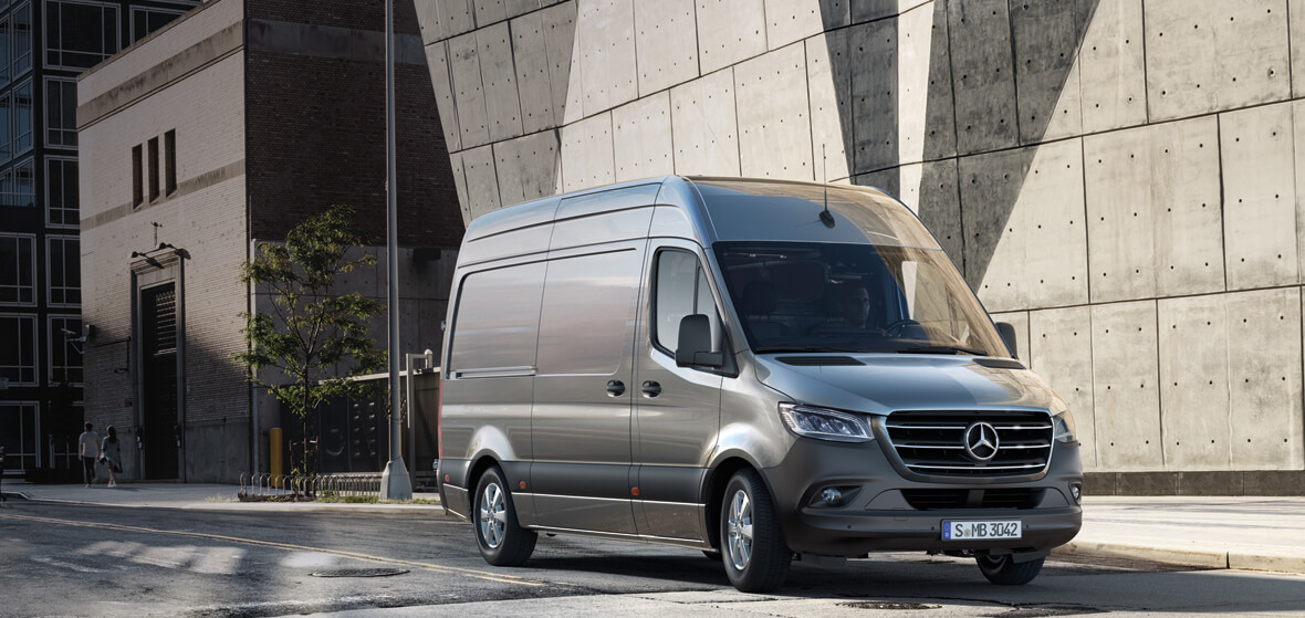 The new Sprinter. - Better. Connected.