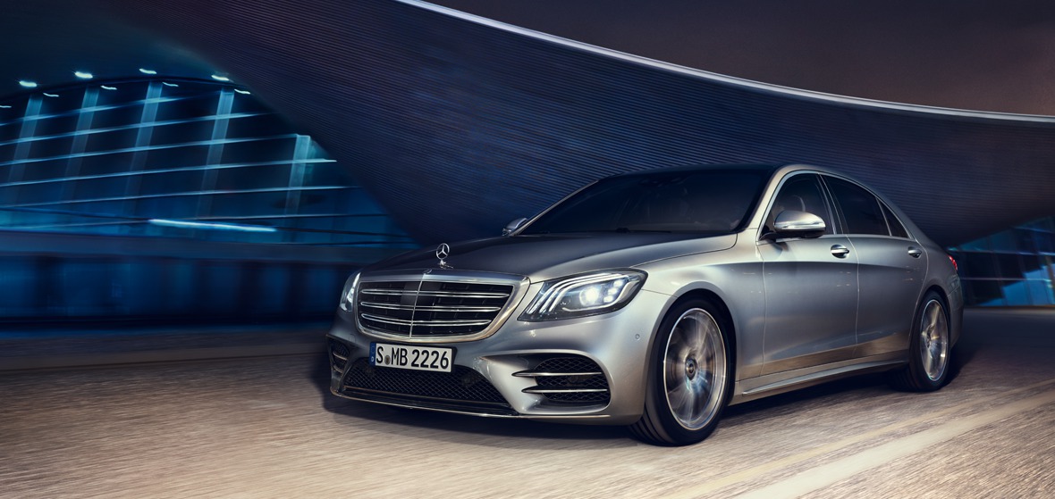 The S-Class Saloon.-Interactive Owner's Manual.
